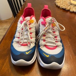 Womens Nike air max size 6